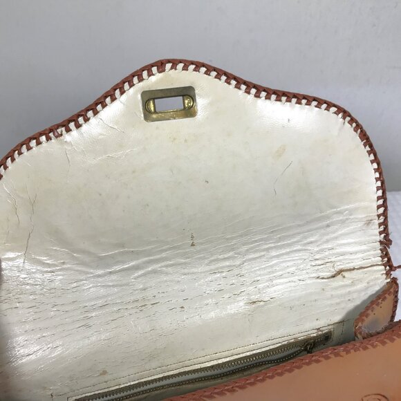 Vintage 70s Tooled Leather Shoulder Bag Hibiscus Floral - Picture 10 of 16